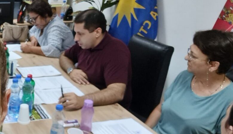 PREDSEDNIK VLAŠKE STRANKE VLADIMIR UGRINOVIĆ SAZVAO SEDNICU GLAVNOG ODBORA VLAŠKE STRANKE